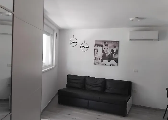 Apartma Val - 科佩尔